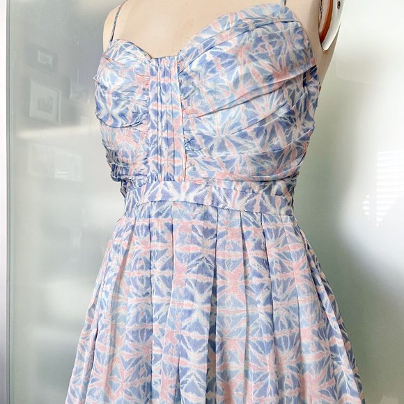 Sine Anthropologie 100% silk blue and pink dress size 6 | actual size 2/… - Picture 2 of 9